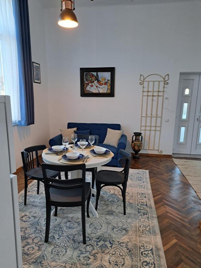 Weisz Apartment-City Center-Free Private Parking,Wifi,Ac Carei Exterior photo